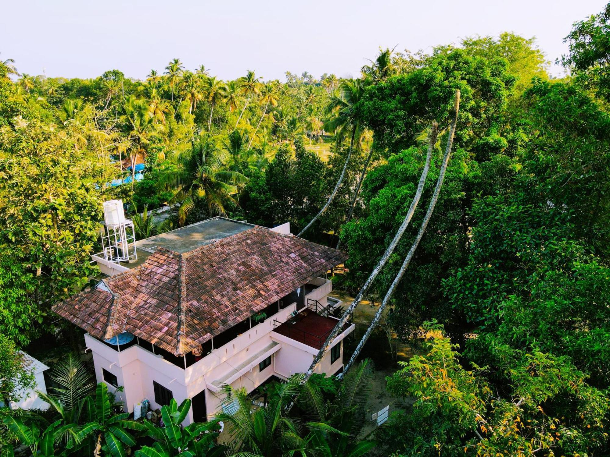 Bella Beach Villa Mararikulam Exterior photo